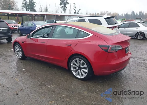 2019 Tesla Model 3 Long Range/Performance z USA, uszkodzony, nr VIN 5YJ3E1EB6KF194469
